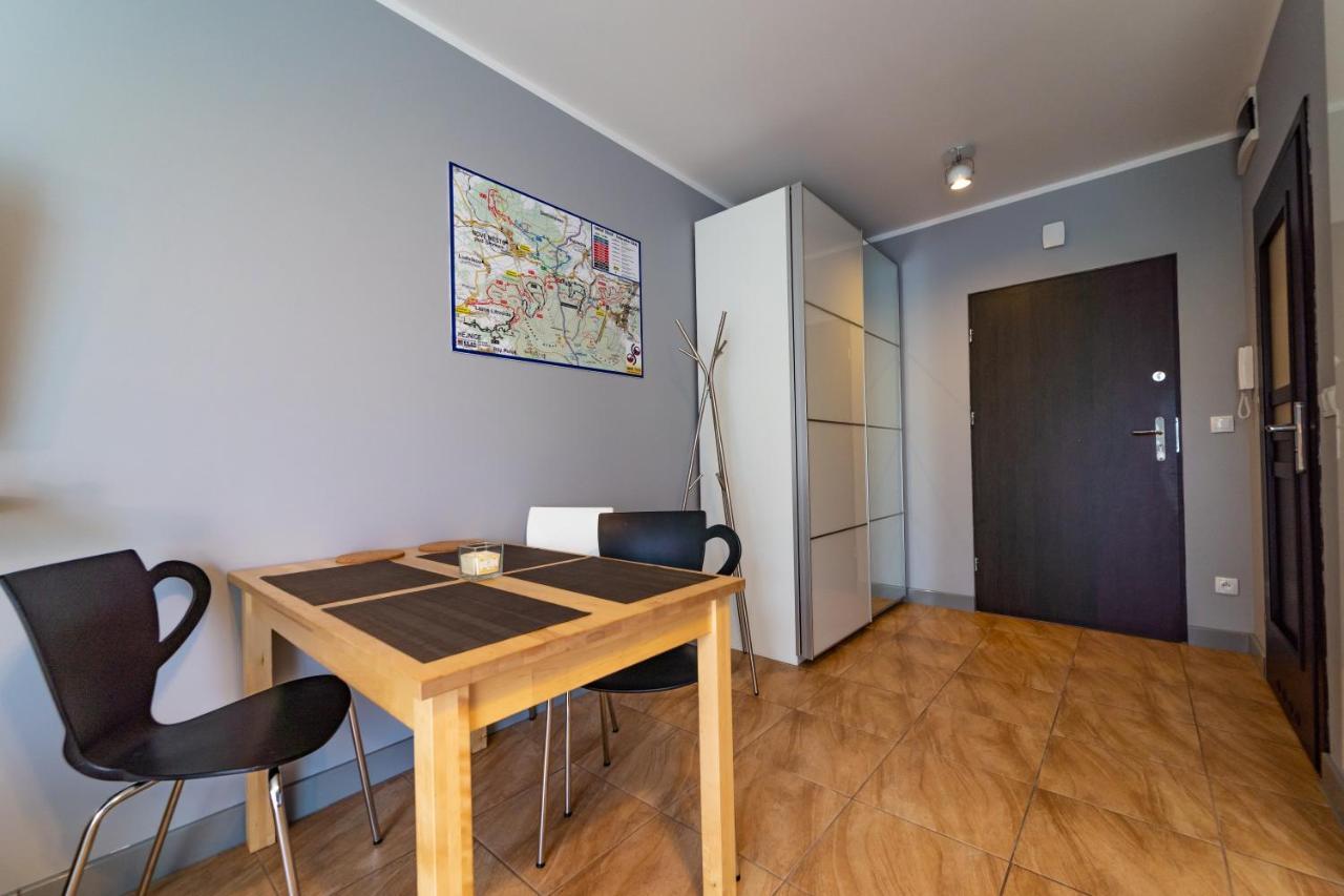 Apartament Zielony Zakatek ชเวียราโดว์-สโดรยจ์ ภายนอก รูปภาพ